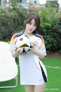 演员